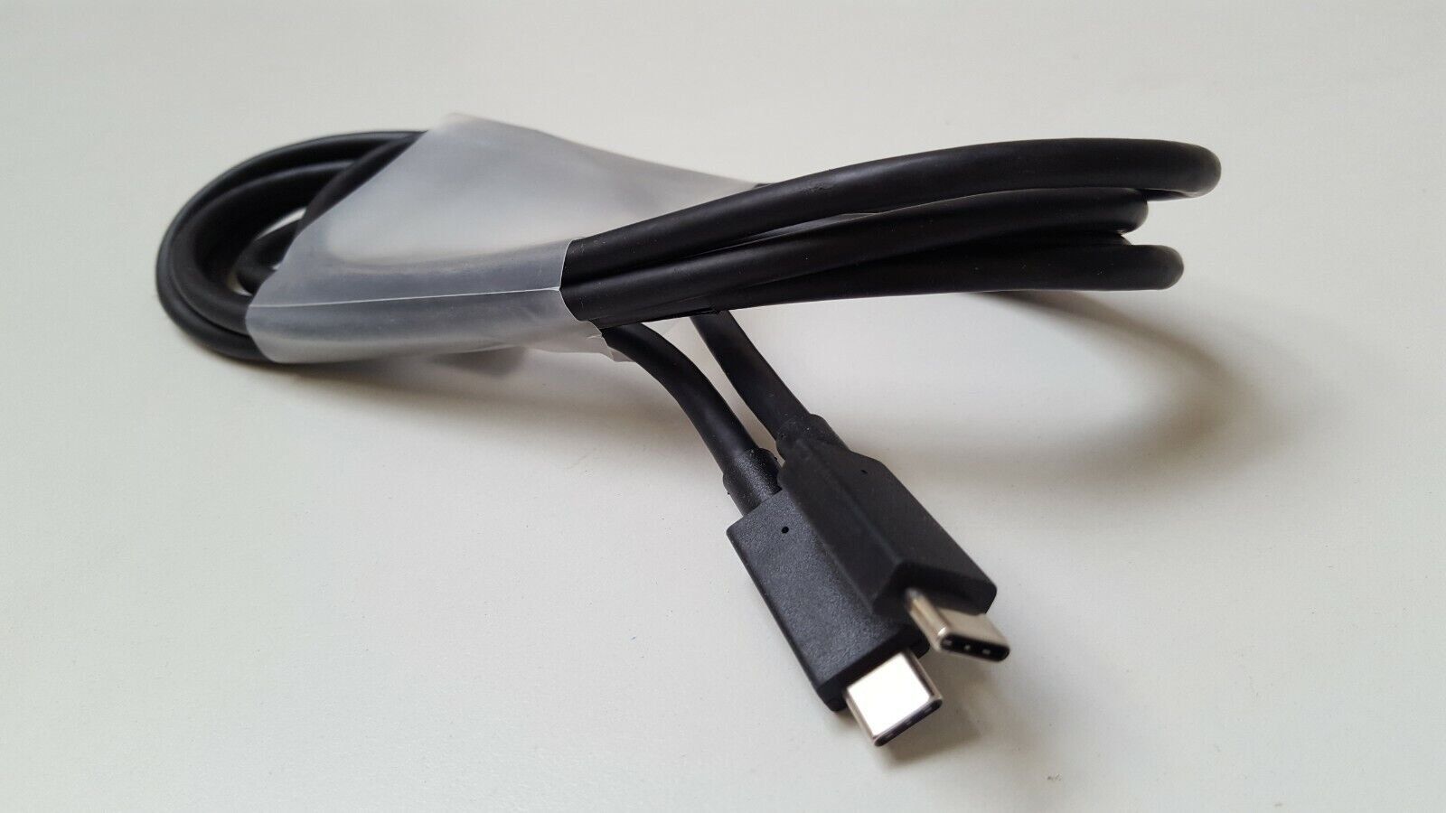 Kabel: 4K/5K Thunderbolt Kabel USB-C - USB-C 2M – Neu und originalverpackt aus Schlieren von Shopgalaxy 4
