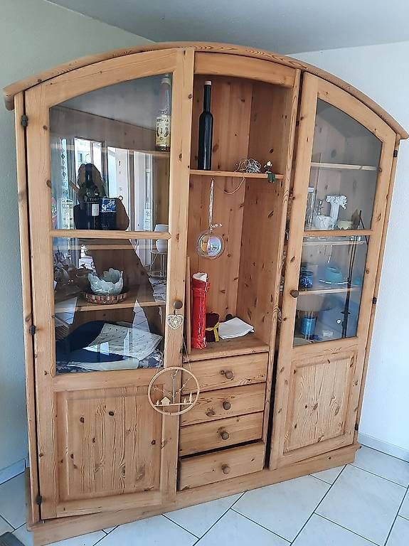 Armadi: Massivholz Schrank/Buffet – Usato da Bern venduto da Martinfuchs 3