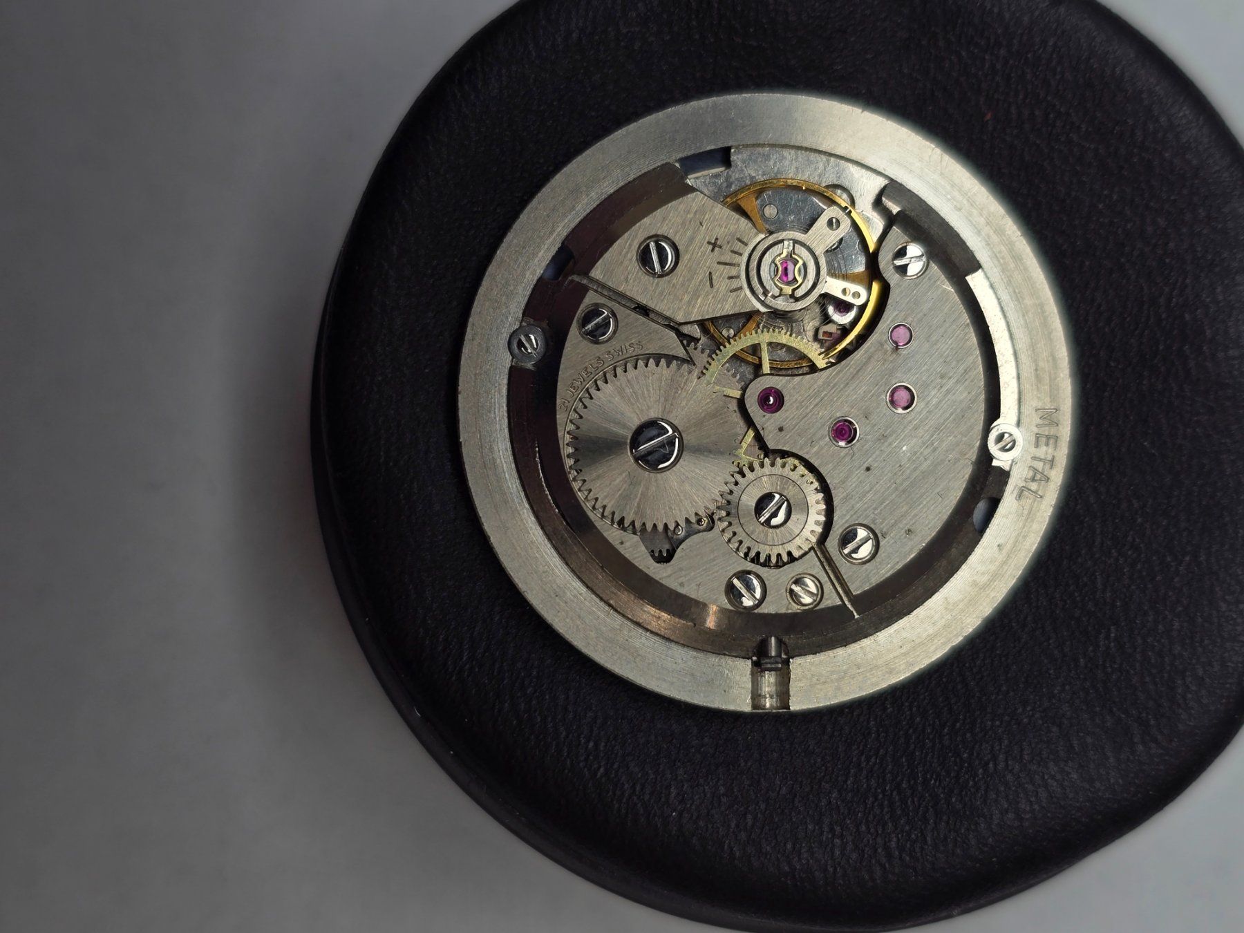 Orologi: Mouvement Peseux 7056 – Usato da Tramelan venduto da Nirdan 3