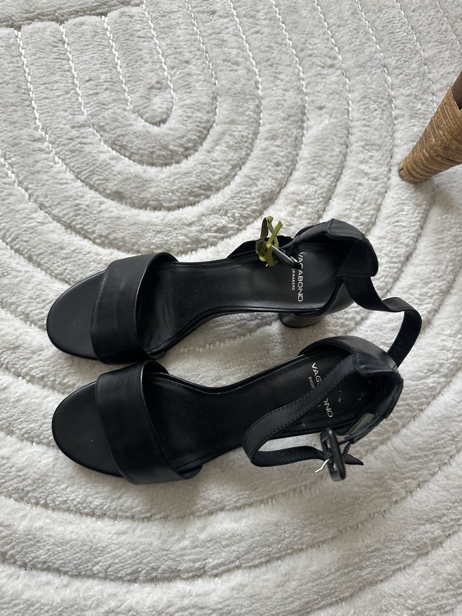 Damenschuhe: Sandales à talons en cuir – Gebraucht aus Vernier von citronelle01 2