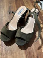 Sandalen aus Khaki-Wildlederimitat, Gr. 39