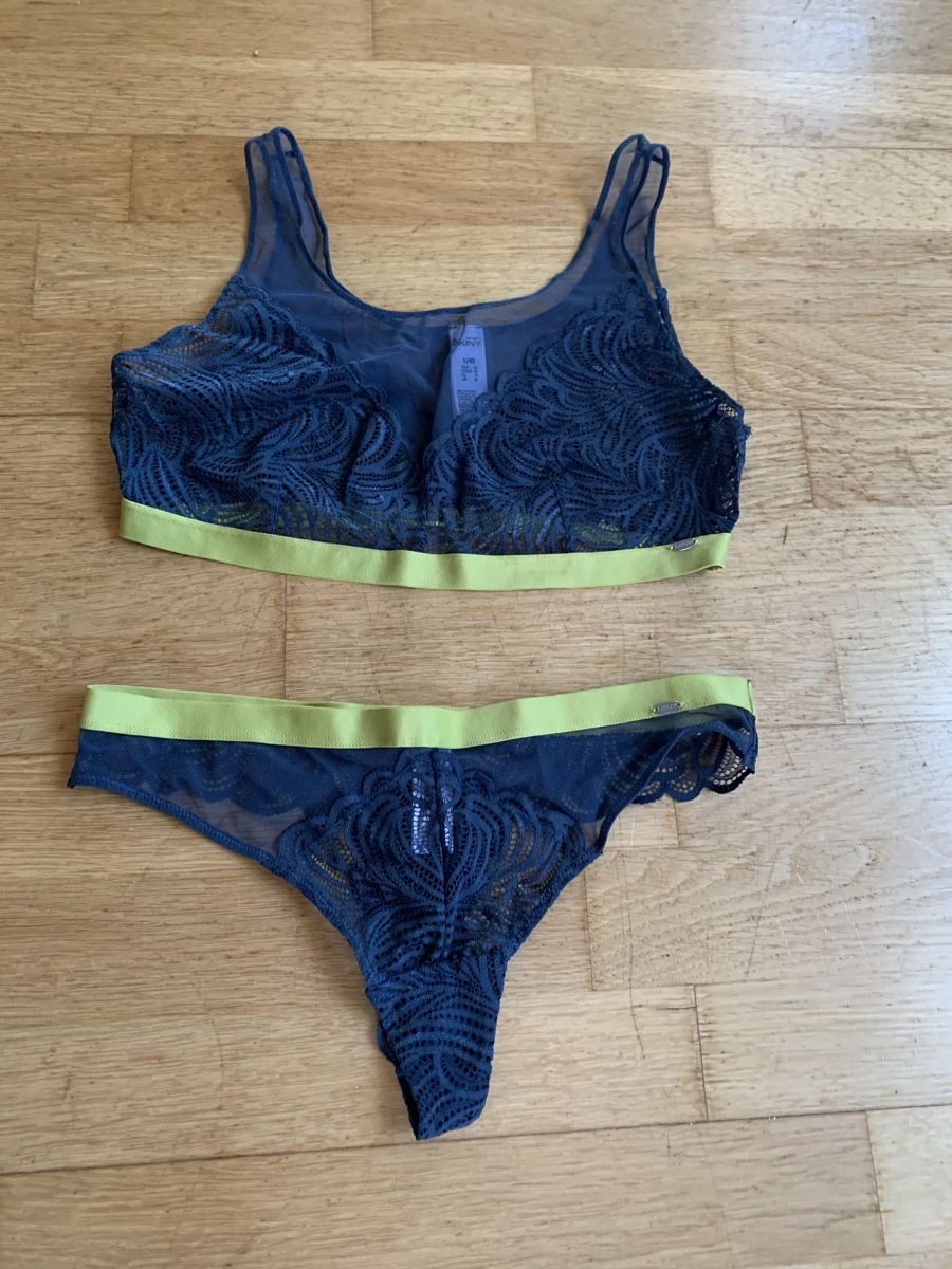 Sonstige Unterwäsche: Top & String Set Gr. S/M – Gebraucht aus Sempach von katzaana3