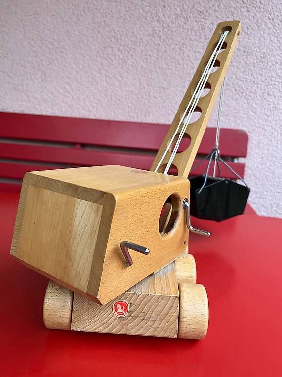 Giocattoli: Holzspielzeug Bagger – Usato da Schlieren venduto da kasuemir 3