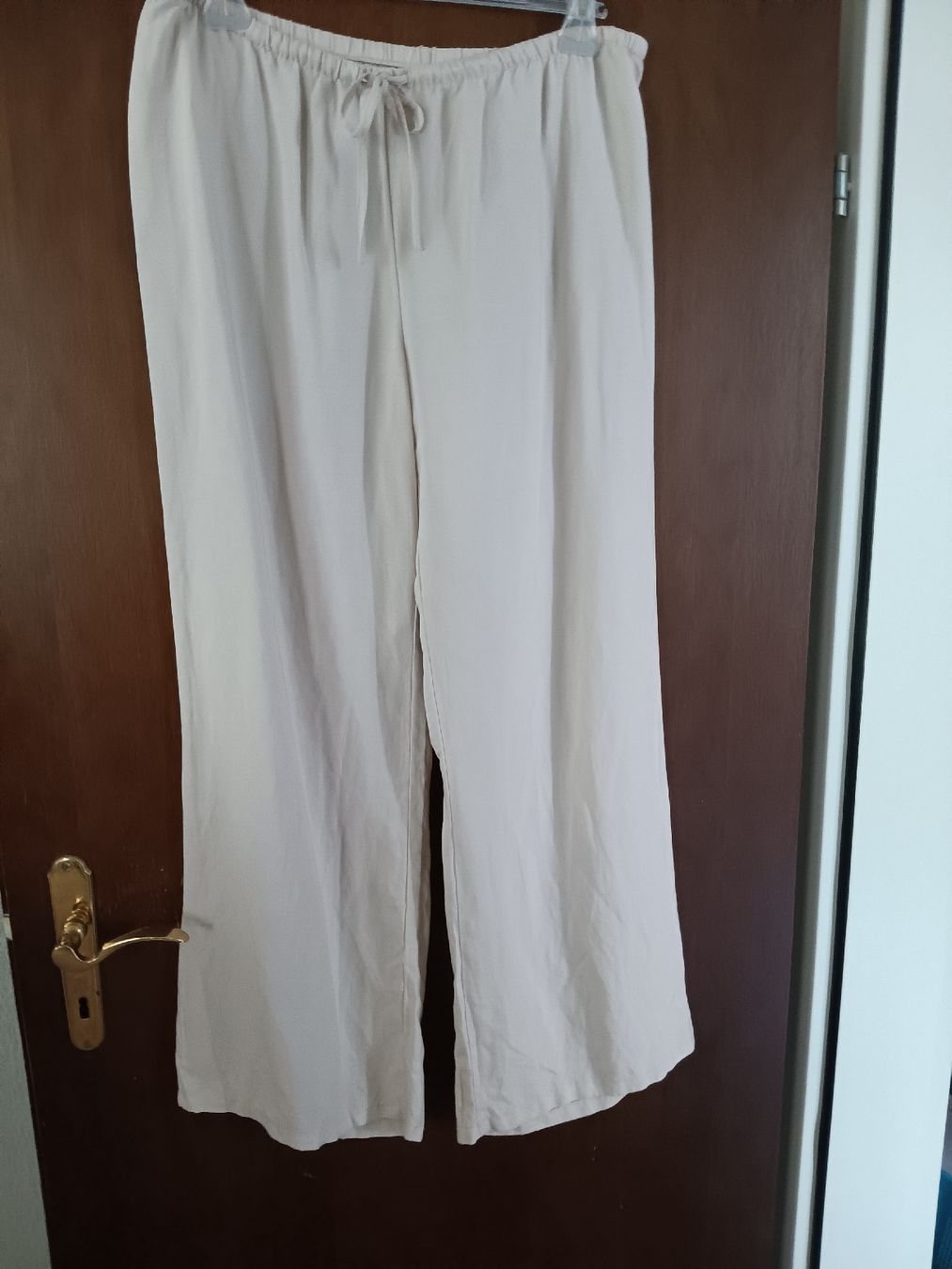 H&M Hosen: wunderschöne Sommer hose  leinen / Viskose L – Neu (gemäss Beschreibung) aus Stansstad von leoni66