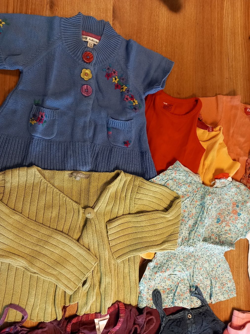 Lotti & Set di vestiti: lot 92 – Usato da Courrendlin venduto da tititchoun 1