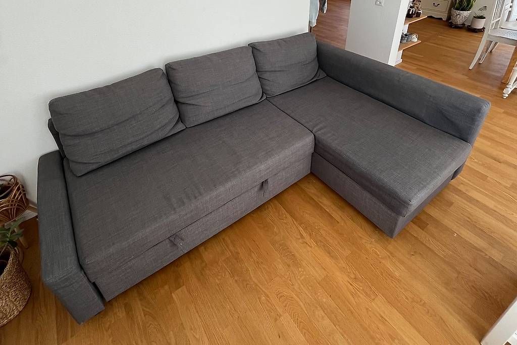 Divani: Ecksofa grau (ausziehbar) – Usato da Liestal venduto da lar_ww6f 1