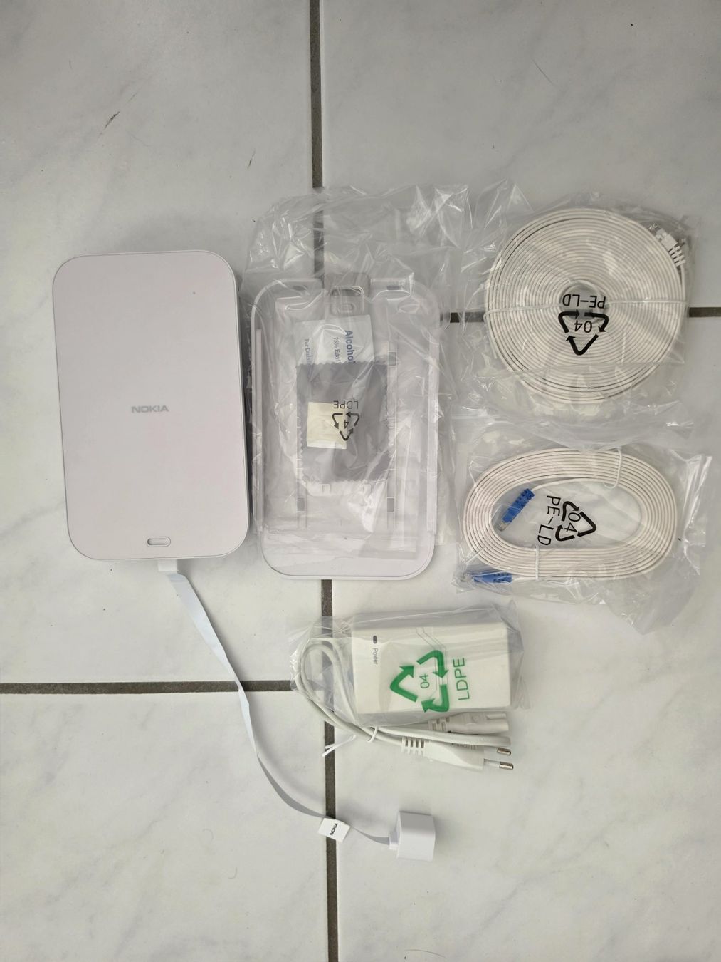Nokia Receiver: Swisscom Nokia FastMile 5G Receiver – Gebraucht aus Witterswil von Regus