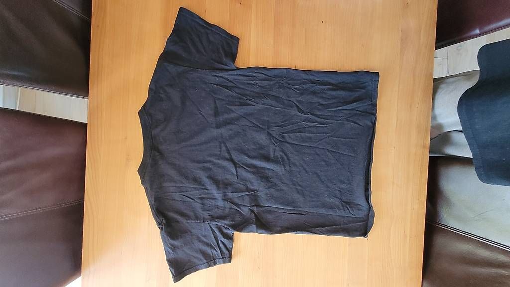 T-shirts: T-shirt noir Toronto Raptors – D'occasion à Denges par sim_pt5w 1