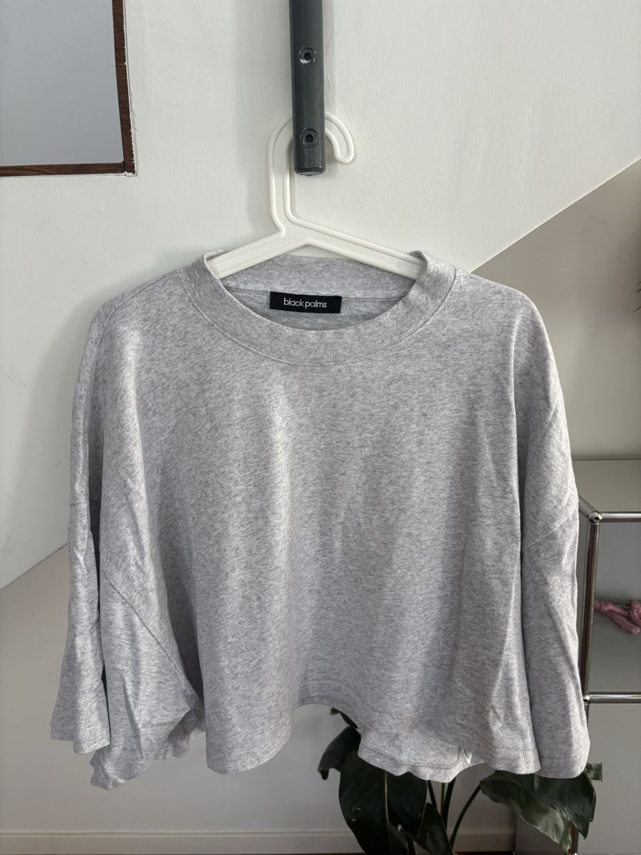 T-shirts: Cropped T-Shirt Black Palms  – Neuf (Voir description) à Schaan par Nina.Zander_1990