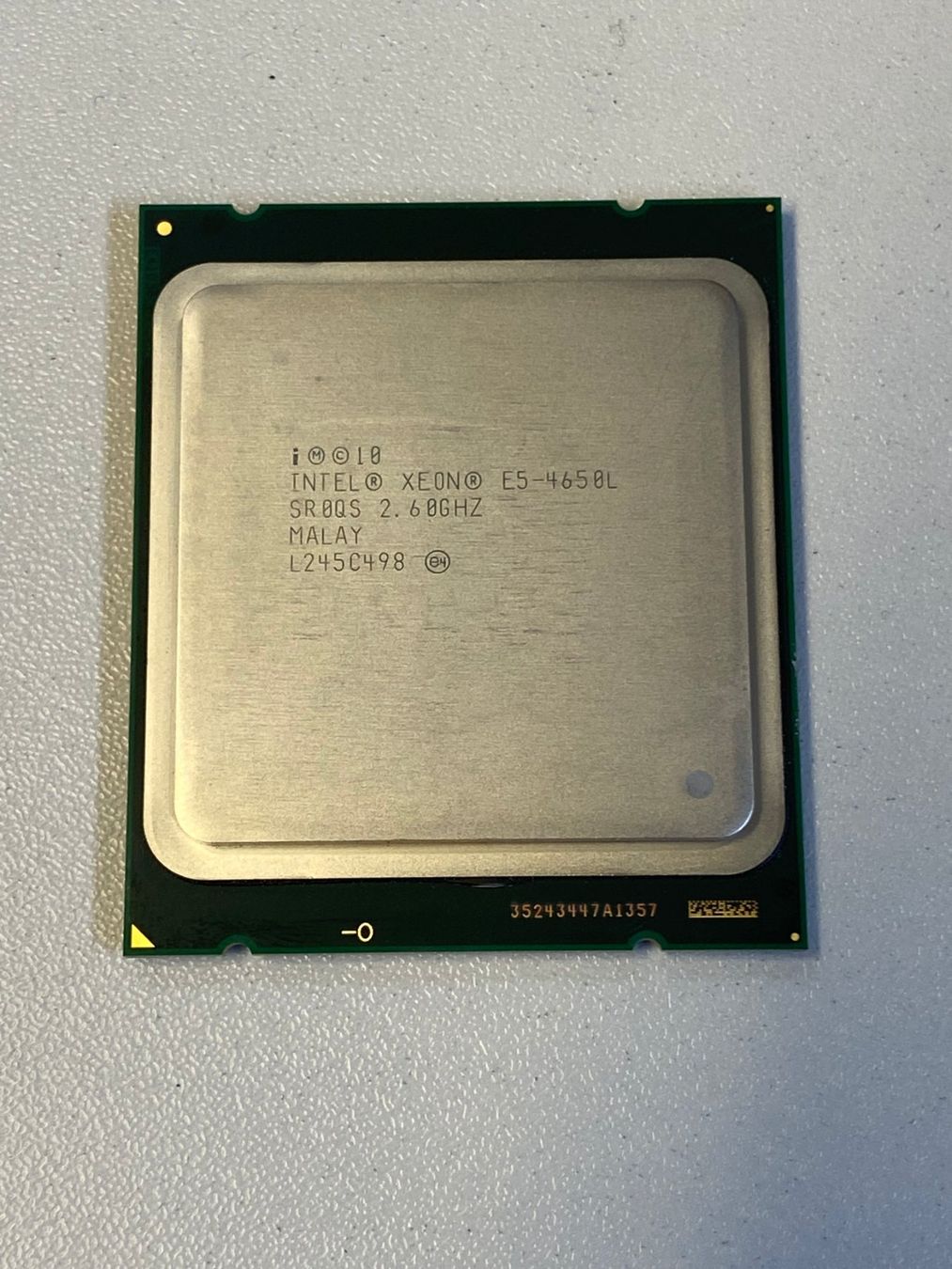 Intel Componenti elettronici: Intel E5-4650L – Usato da Zizers venduto da Digitag0 1