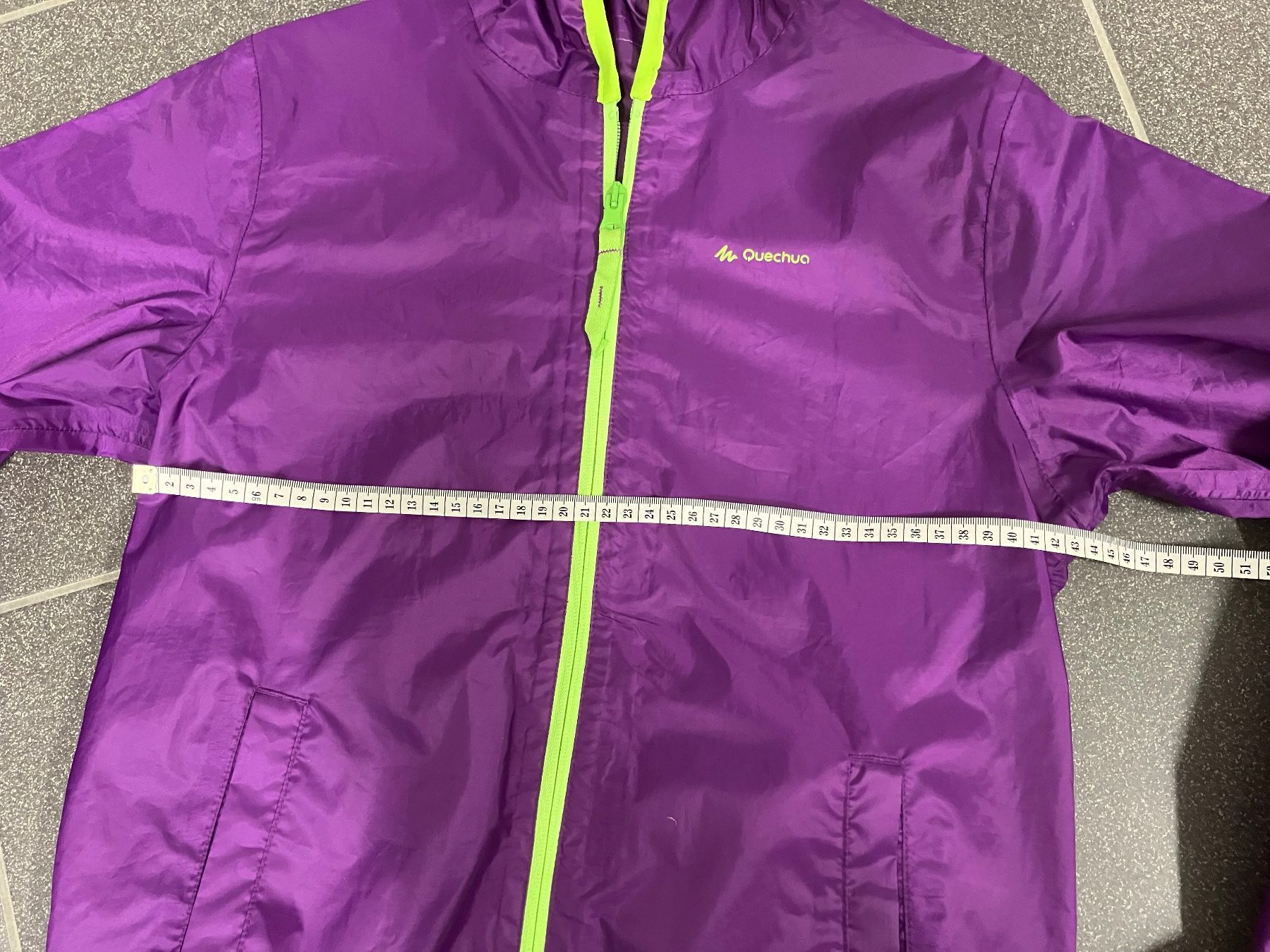 Decathlon Jacken & Mäntel: Regenjacke gr.1152-158 decathlon – Gebraucht aus Bever von  5