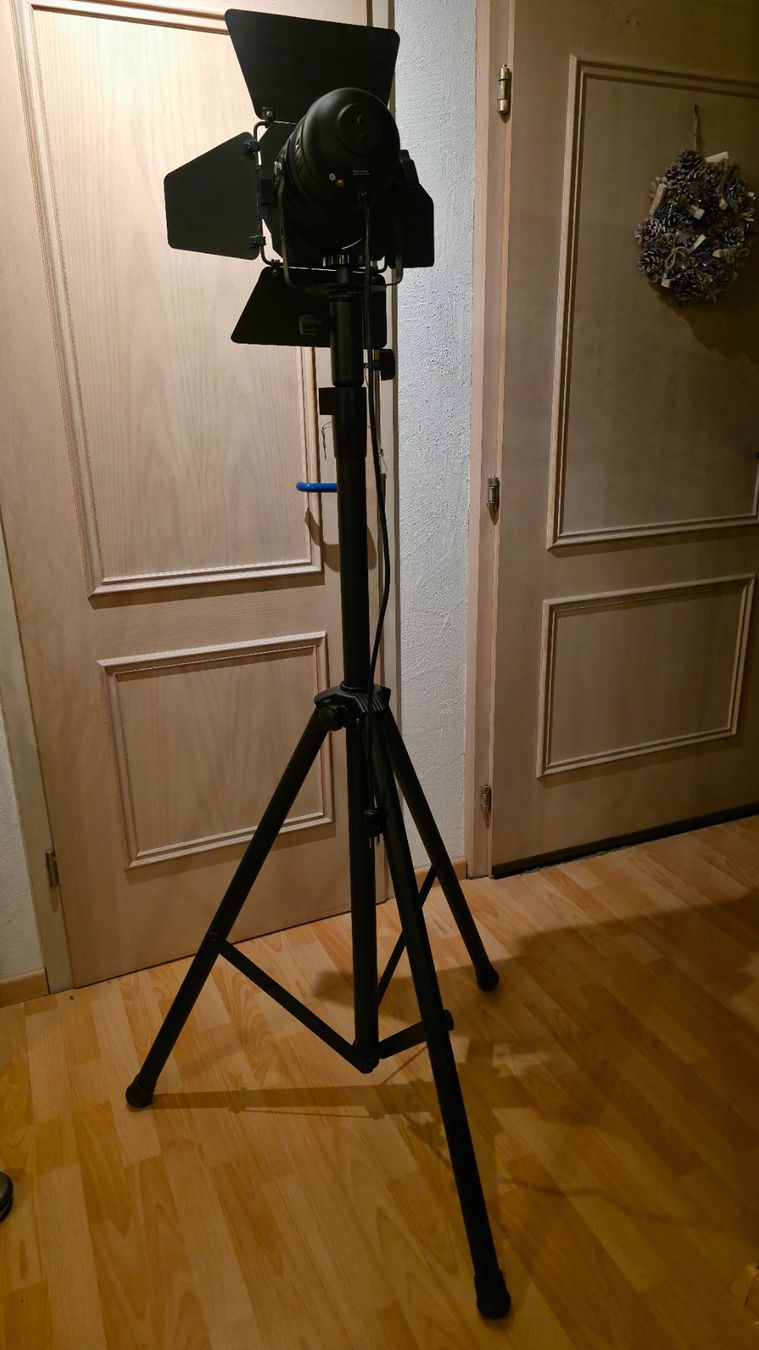 Lampen: Stehlampe, Studio Leuchte, Halogen-Reflektorlampe, Omnilux – Gebraucht aus Sirnach von TheMrFreeman 2