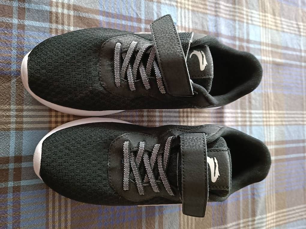 Scarpe per ragazzi: Leichte Schuhe Gr.36 – Usato da Laupersdorf venduto da sebel2007 1