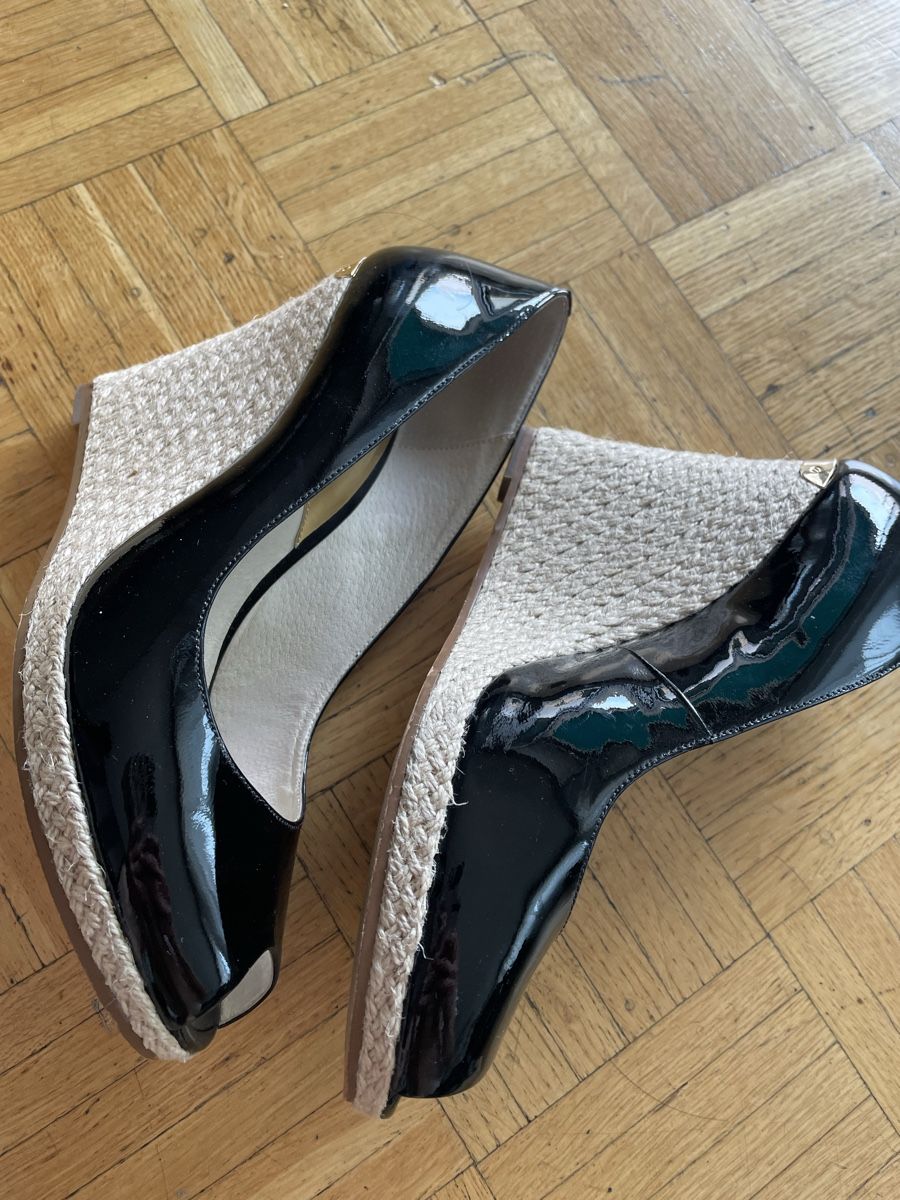Scarpe da donna: Escarpins Michael Kors vernis 40 – Nuovo (secondo la descrizione) da Lausanne venduto da ali_6gwv 2