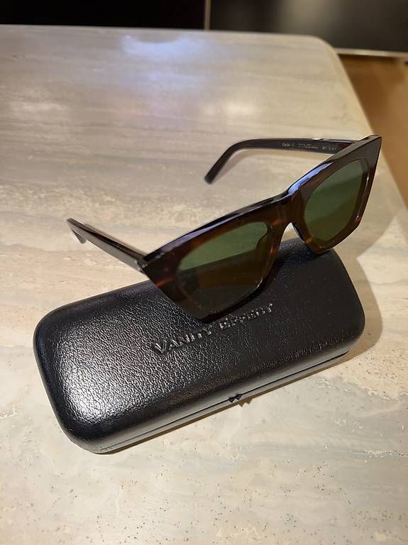 Brillen & Gläser: Vanity Effect Sunglasses – Gebraucht aus Olten von bay_fh8s 1