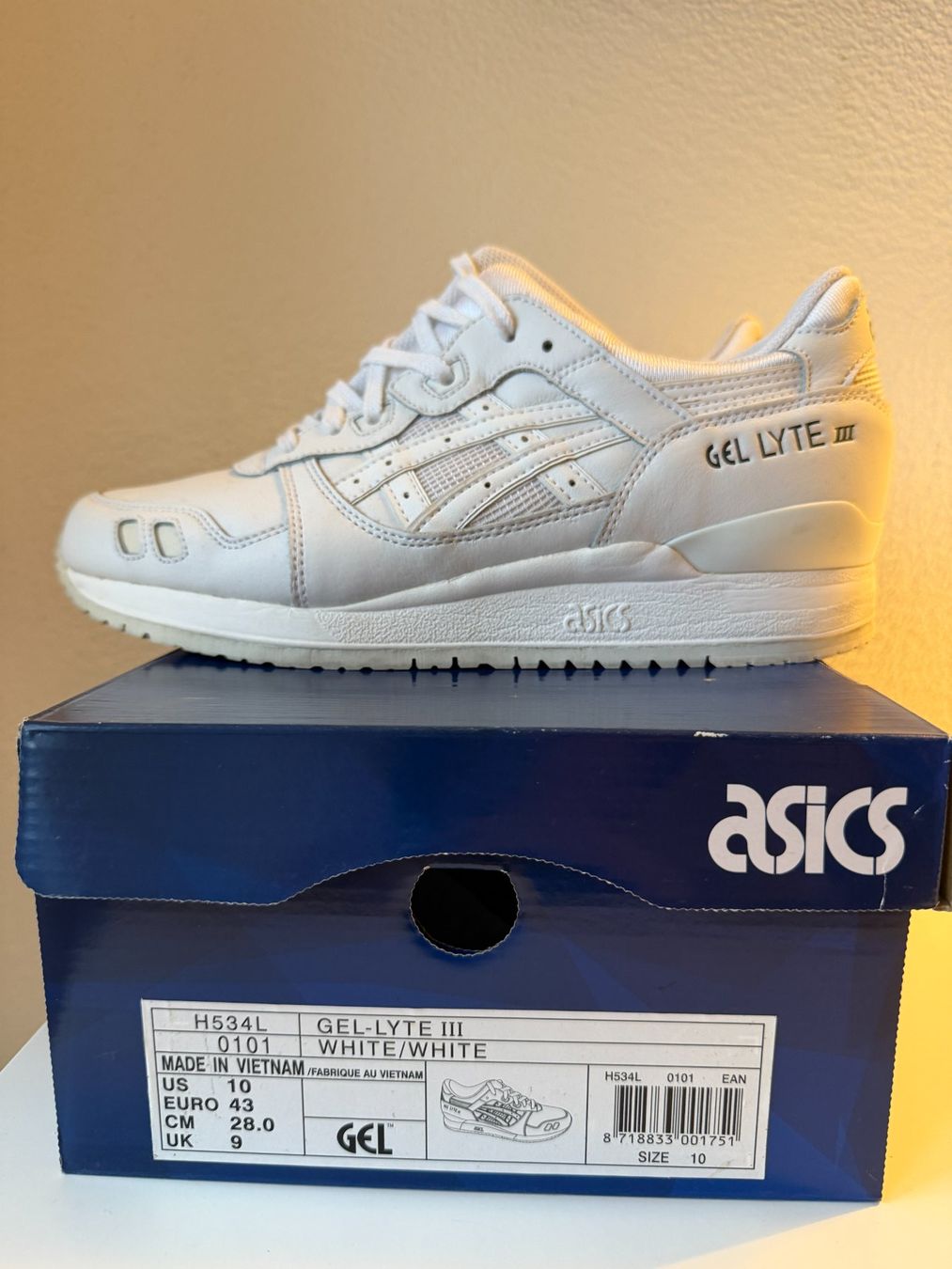 Asics Scarpe da uomo: Asics Gel-Lyte 3 All White – Usato da Ennenda venduto da KUROI14
