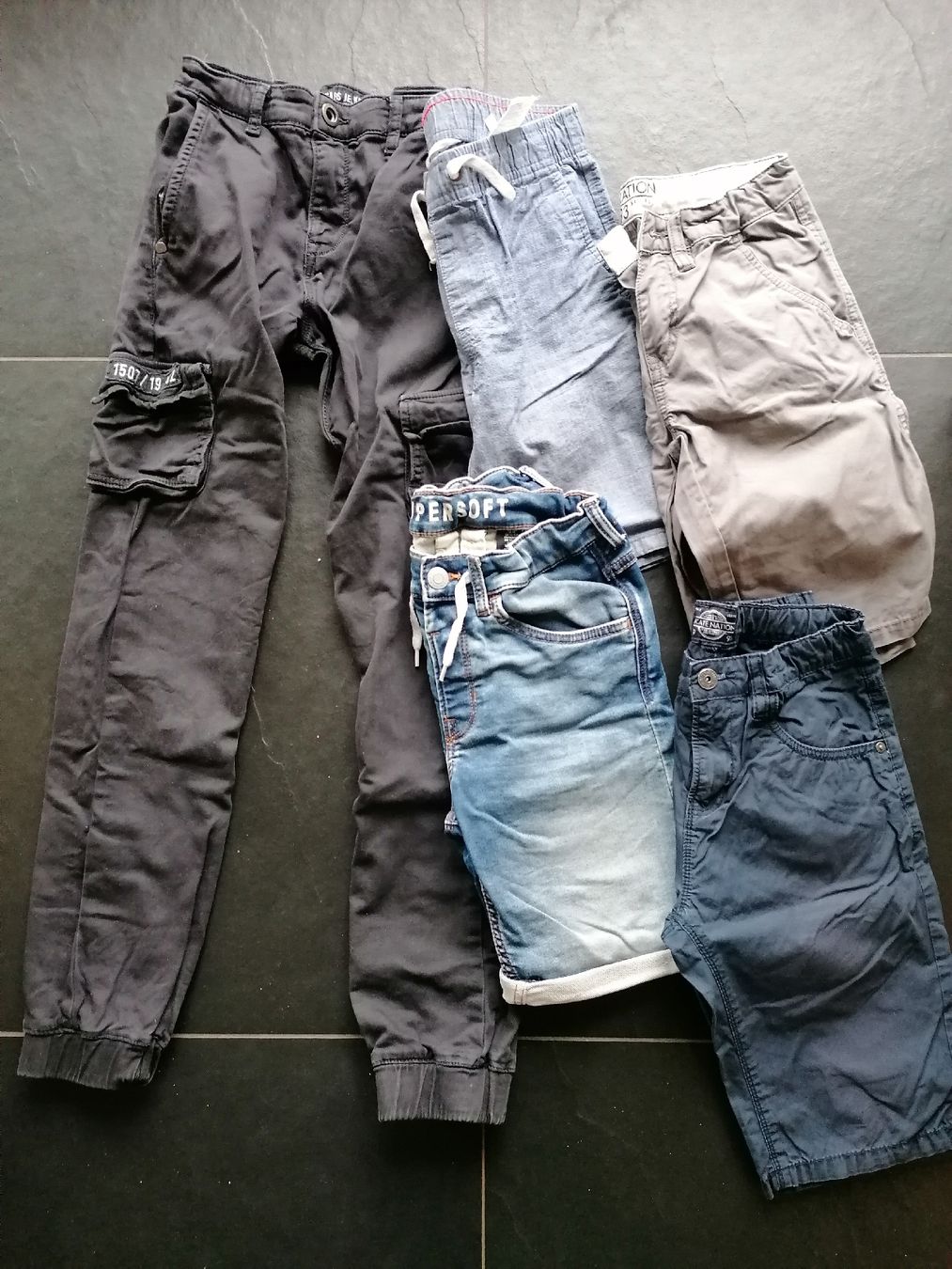 Lotti & Set di vestiti: Kleiderpaket 10 Teile Jungs 146/152 – Usato da Thal venduto da Nawajo 2