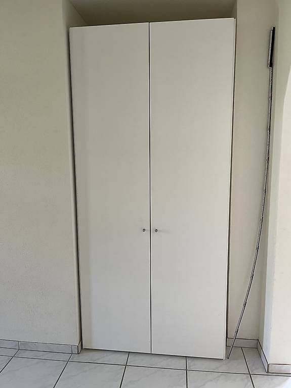Micasa Armadi: Weisser Schrank, 100x220x60 – Usato da Buttwil venduto da Pixie30