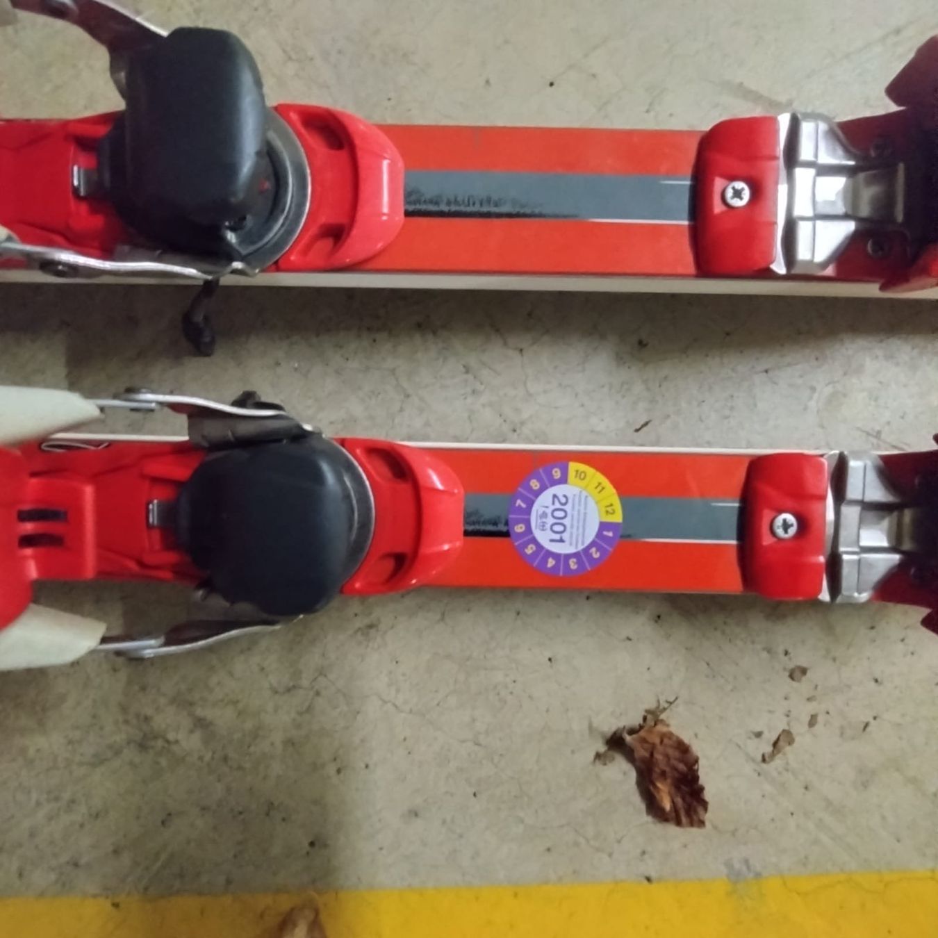 Stöckli Sci: Stöckli Ski "World Cup" (älteres Modell), inkl. Bindung – Usato da Wettingen venduto da Sp77 3