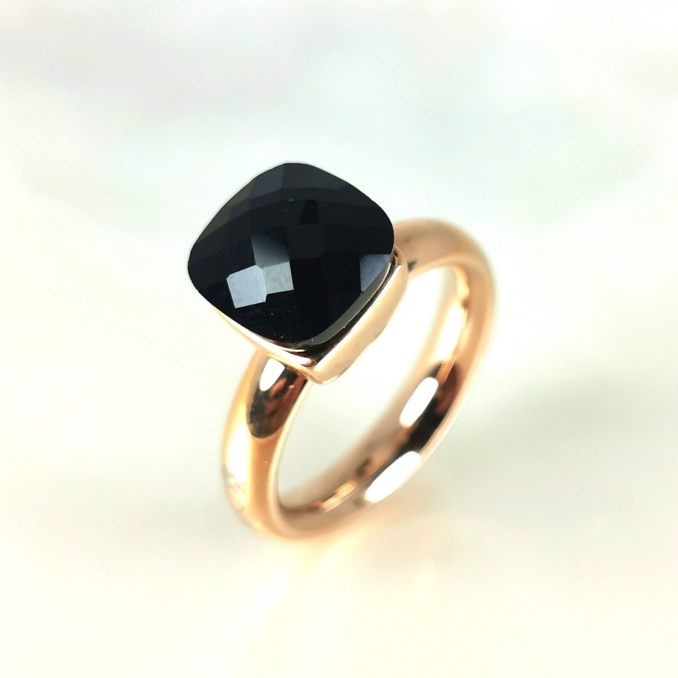 Anelli: Bague acier rose "Qudo" pierre synth.- noir - T.52 – Nuovo e nell'imballaggio originale da Préverenges venduto da Finepearlsgem