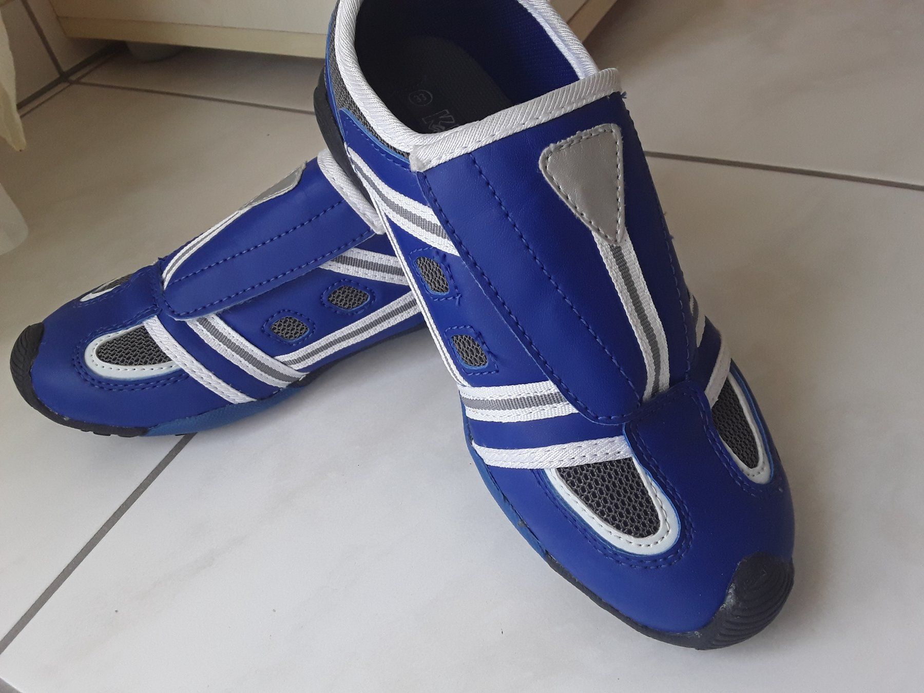 Herrenschuhe: NEUE Aqua/ .Badeschuhe Grösse 33 – Neu (gemäss Beschreibung) aus Heimberg von Samprof 1