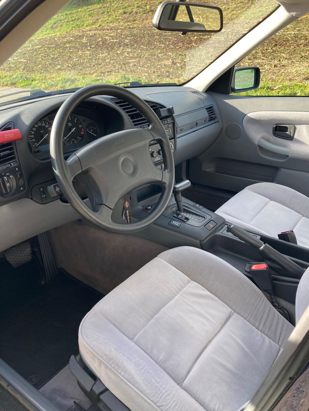 BMW Autos: Bmw E36 320i Limousine – Gebraucht aus Turbenthal von Seeb7 5