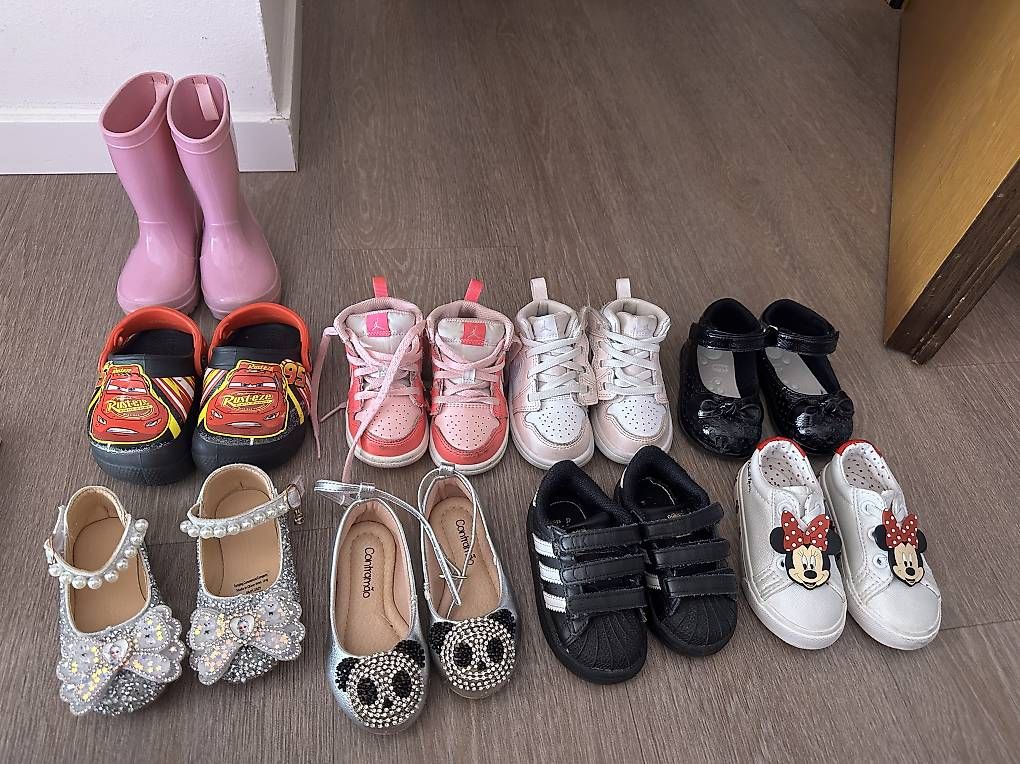 Jordan Scarpe per ragazzi: Scarpe bambina 20-21-22 – Usato da Pregassona venduto da car_xdf8