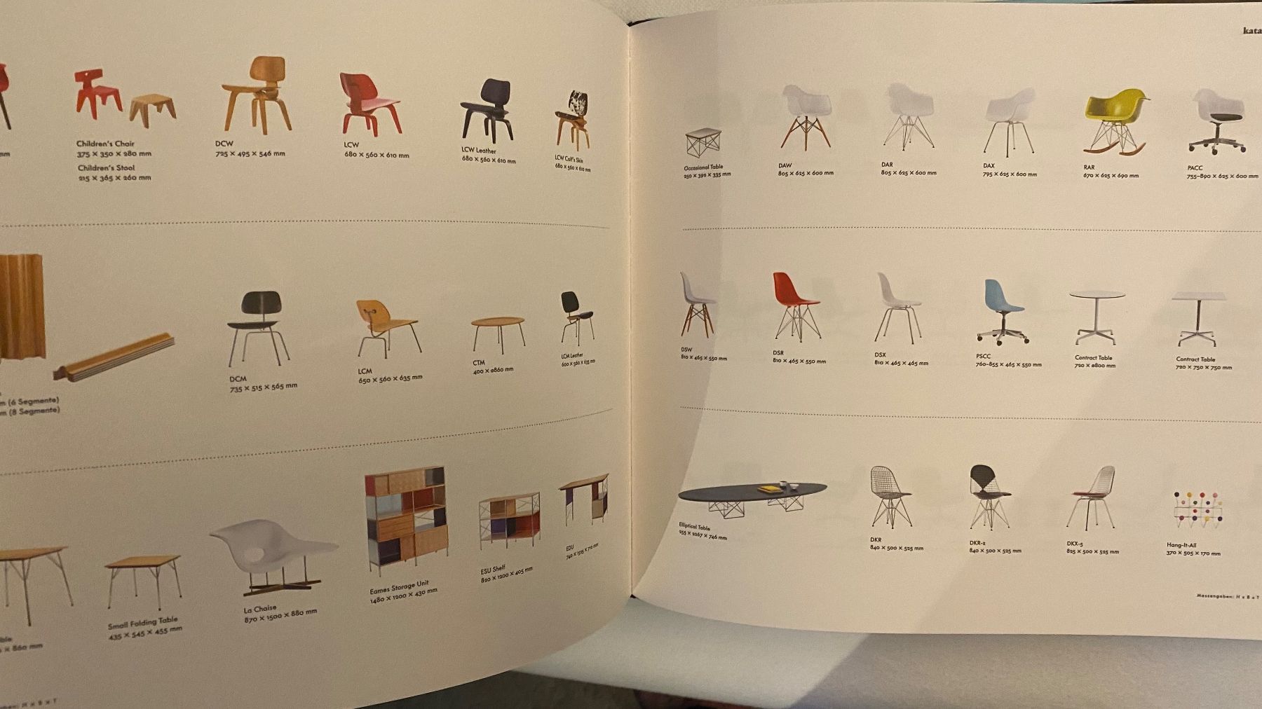 Livres: Die Möbel von Charles&Ray Eames Vitra Design 2007 – D'occasion à Bern par Ensadinado 8