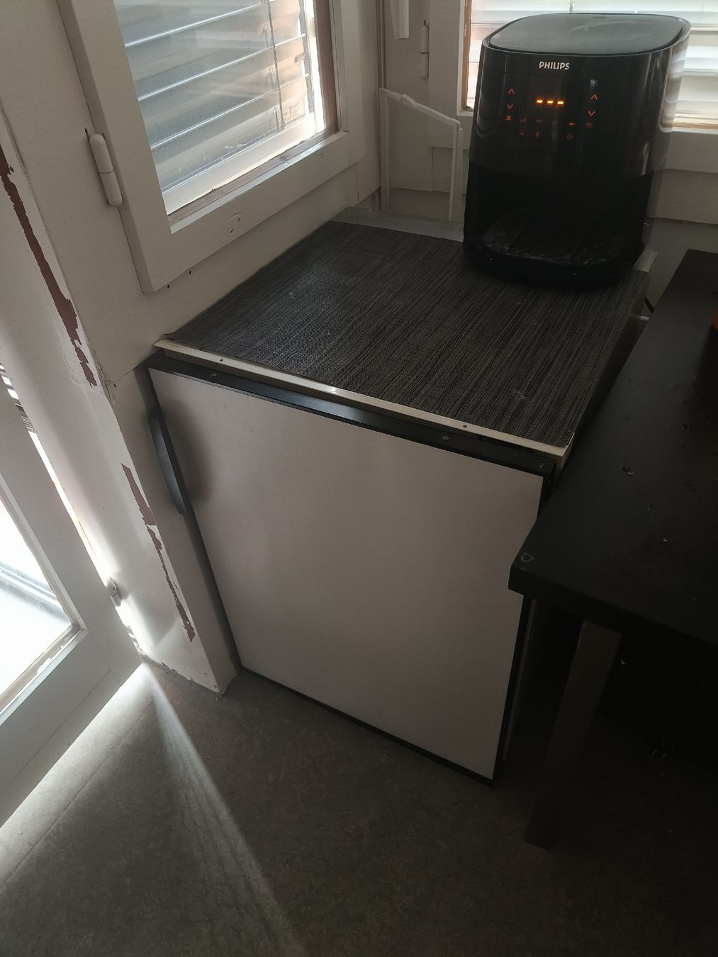 Kühlschrank: Kühlschrank – Gebraucht aus Zürich von vla_7byk