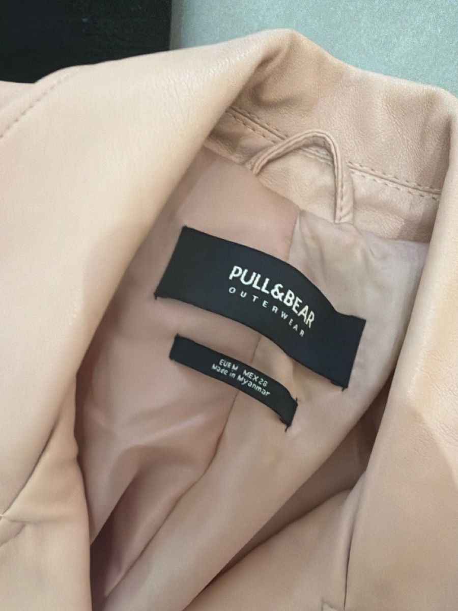 Pull&Bear Jacken: Giacca rosa PULL&BEAR Taglia M eco pelle  – Gebraucht aus Ibach von MR_store 1