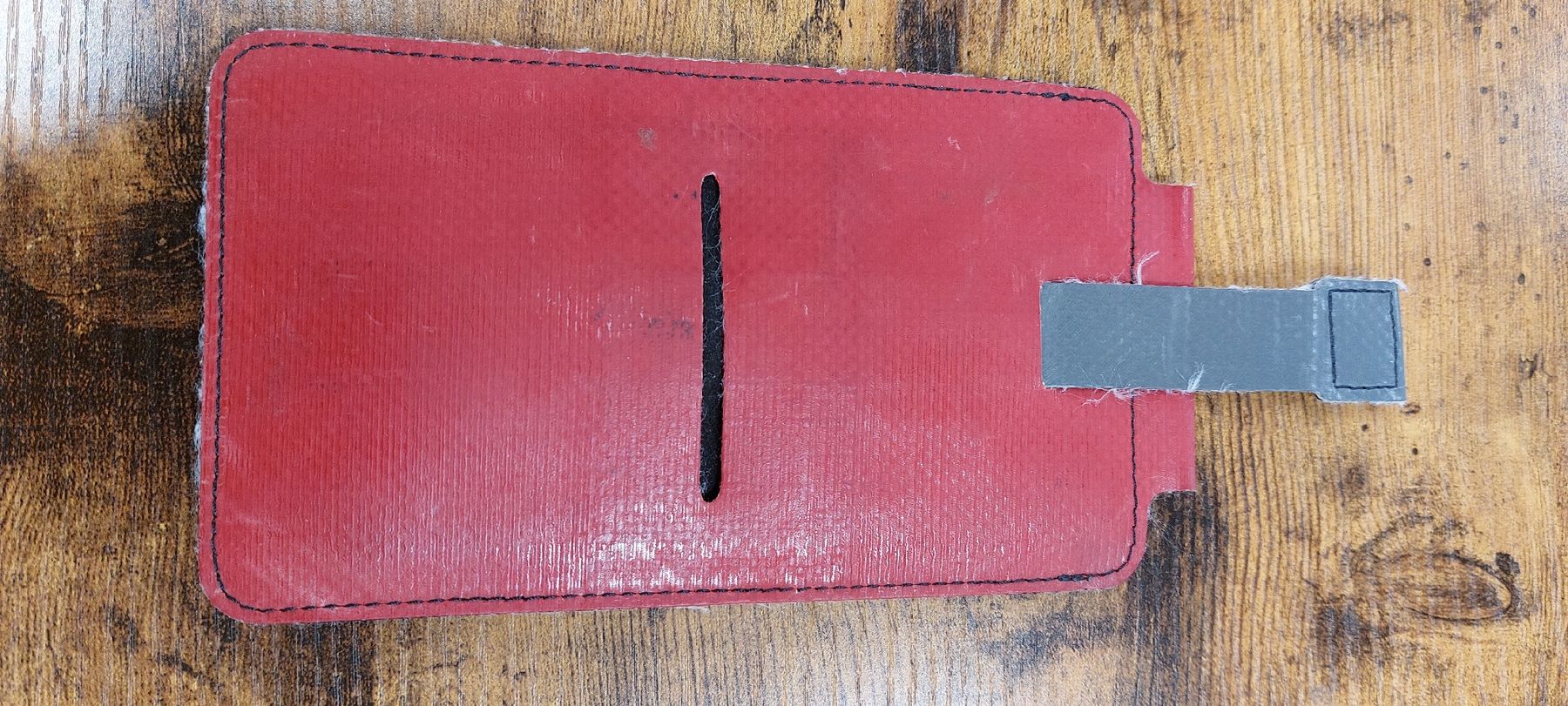 Freitag Cover & Protezioni schermo: Freitag Handy Hülle rot – Usato da Solothurn venduto da maxi69 1