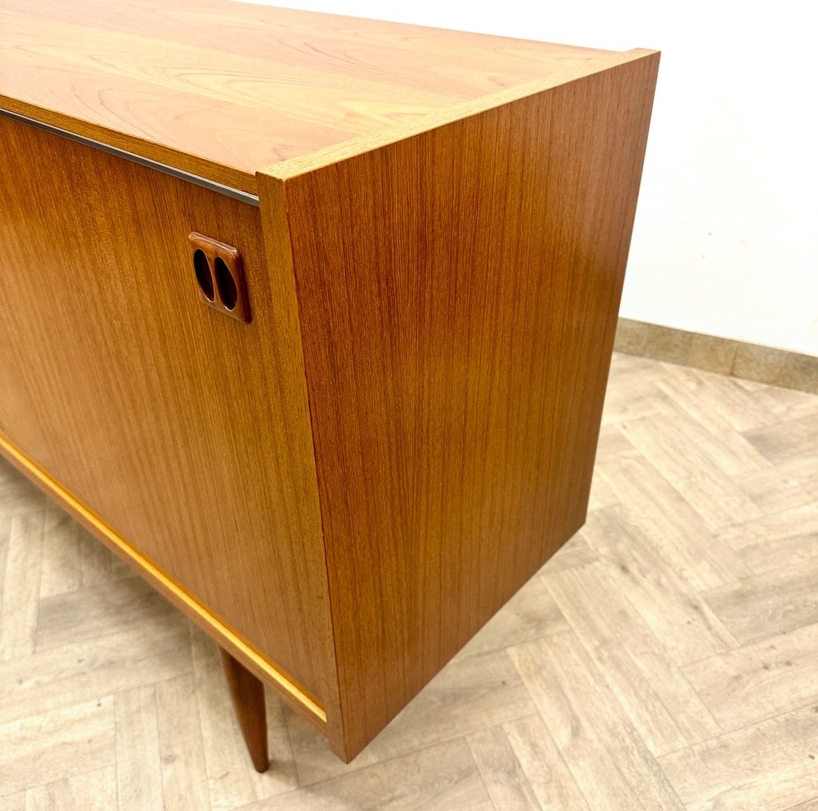 Cassettiere: Mid Century swedish teak Sideboard – Usato da basel venduto da vintory.ch 5