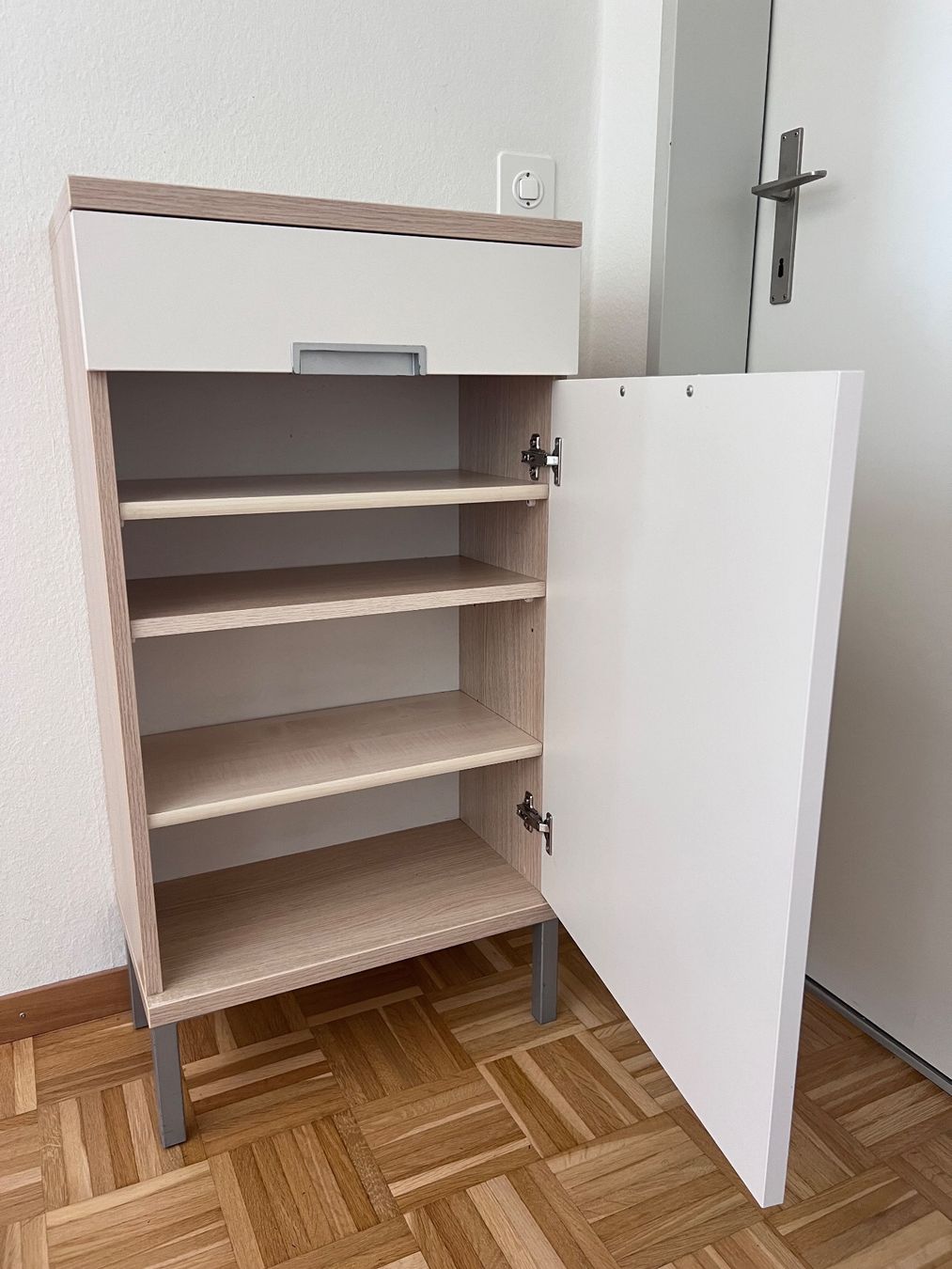 Kommoden: Kommode Eiche-Weiss – Gebraucht aus Dübendorf von Charlie03 2