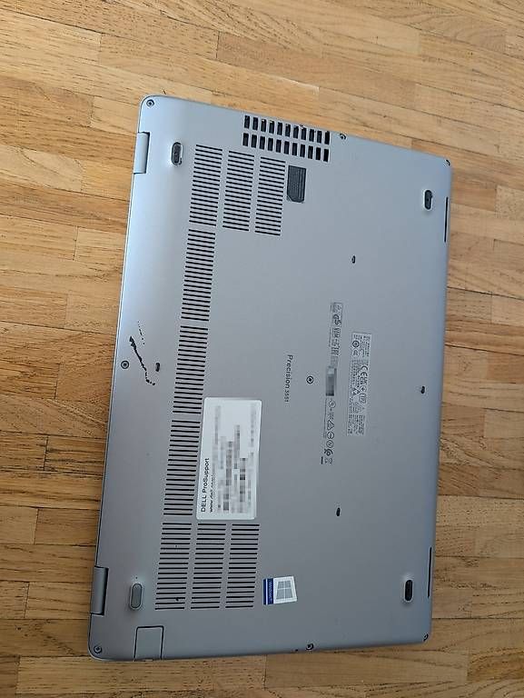 Dell Notebook: Dell Precision 3551 i9 32GB 2TB Quadro P620 – Usato da Ebikon venduto da Wlan07 3