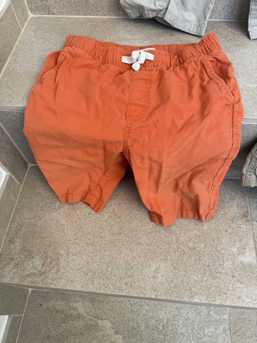 Lotti & Set di vestiti: Sommer-Shorts Set, Grösse 128 – Usato da St. Erhard venduto da Cfreya 2