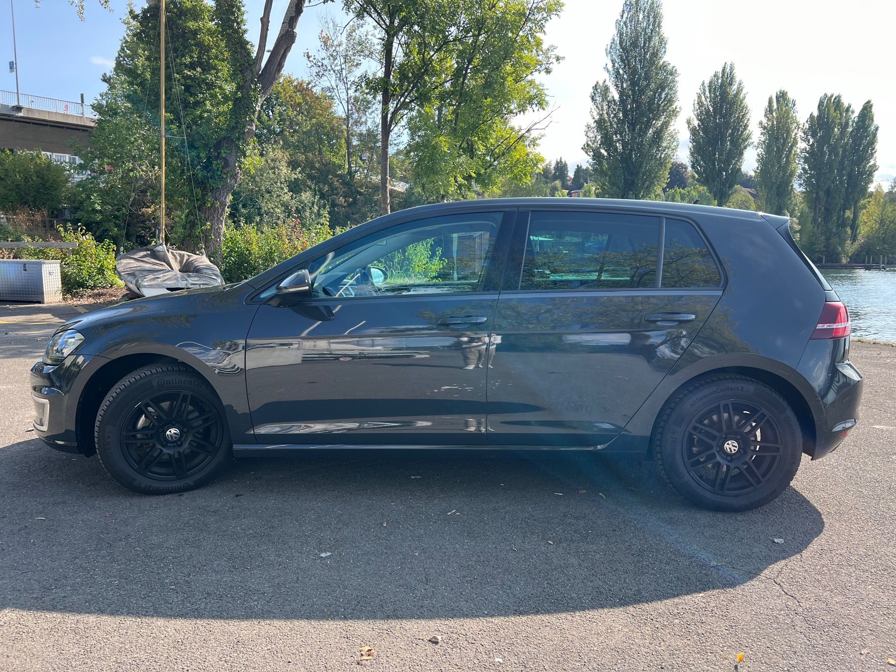 Autos: e-Golf 1. Generation mit sehr wenig Kilometer. – Gebraucht aus Zürich von Terrabite 4