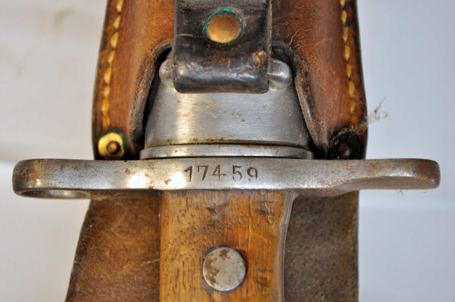 Schweizer Armee Armi bianche: Ancienne "grande" baïonnette armée Suisse – Usato da Neuchâtel venduto da Neuchatel 7