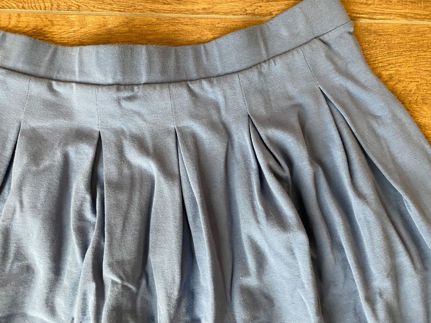 Asos Gonne: Asos Jupe / Rock blau Gr. 50 – Usato da Pratteln venduto da a23_j2gs 8