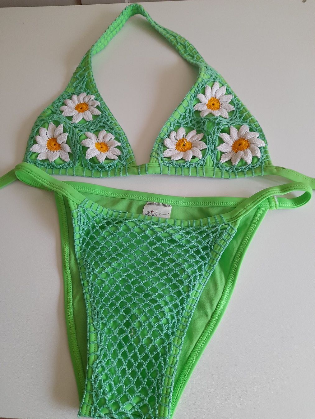 Badekleider & Bikinis: Buzius Brazil . Bikini Häkeldetails . grün . – Gebraucht aus Leuggelbach von schmetterlings-fee