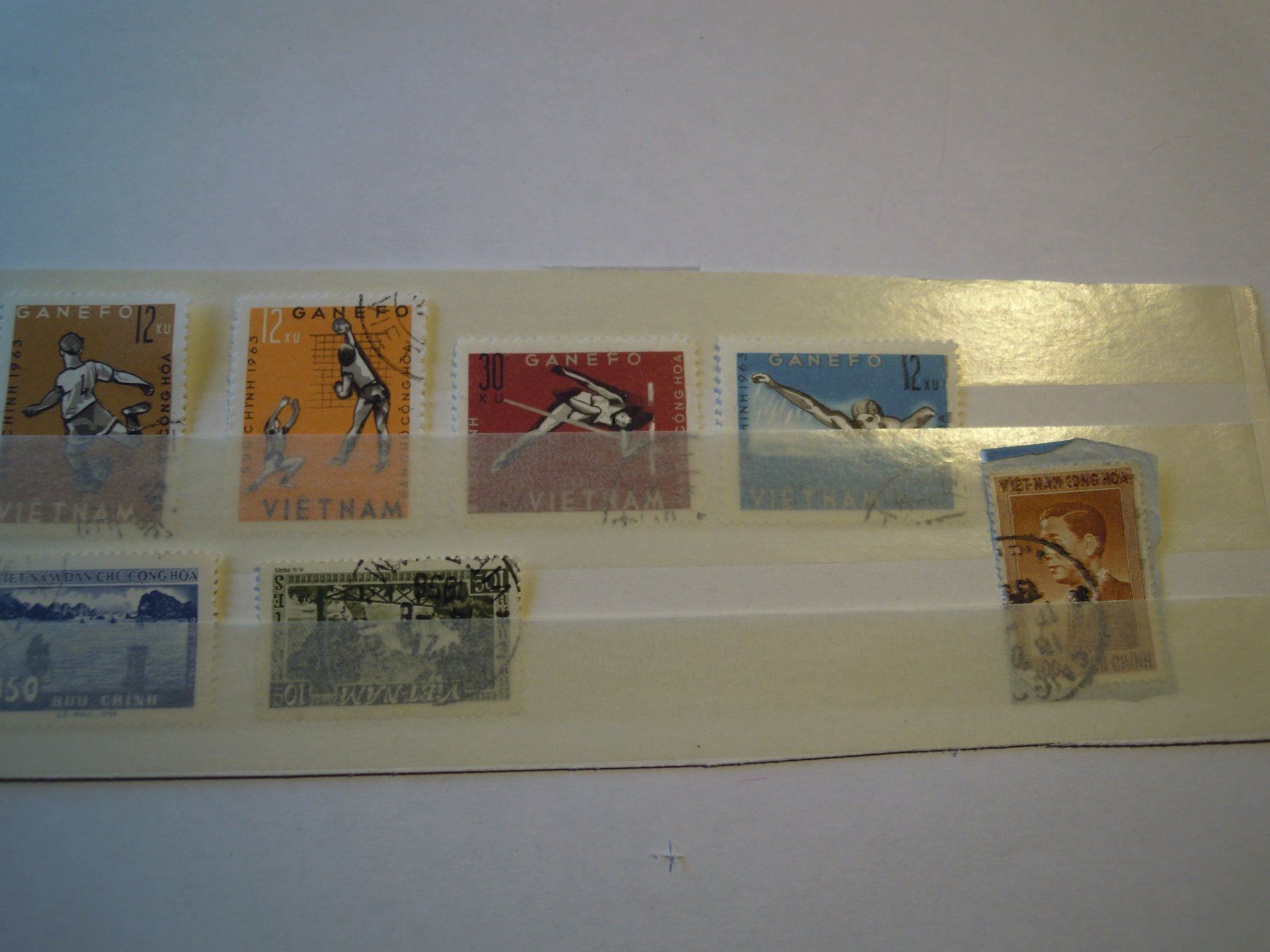 Tutti i francobolli: Asien, Vietnam, div. Briefmarken – Usato da Muri b. Bern venduto da Ricardoverkauf