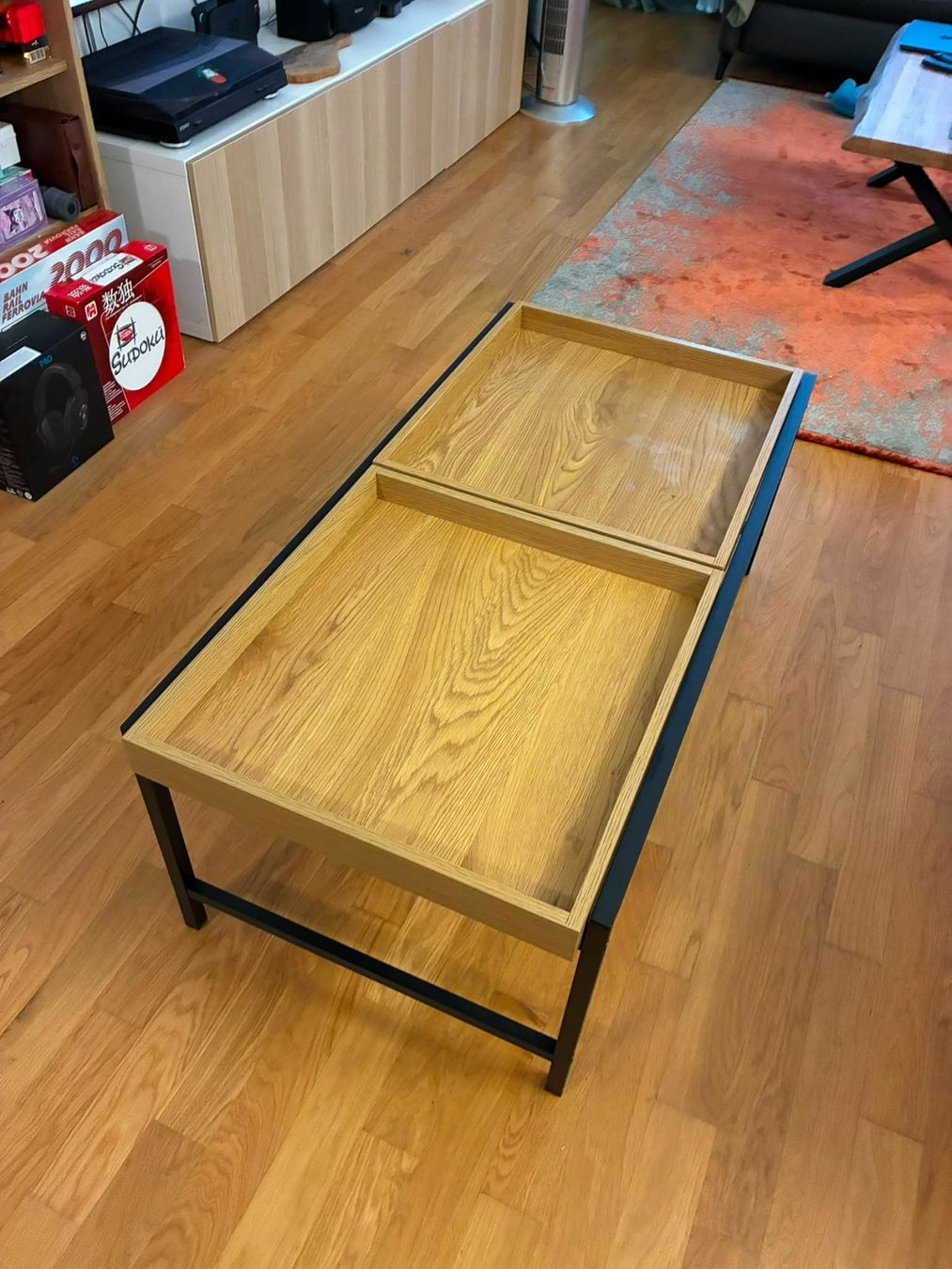 Tables: Couchtisch eiche/schwarz – D'occasion à Volketswil par Mirek 3