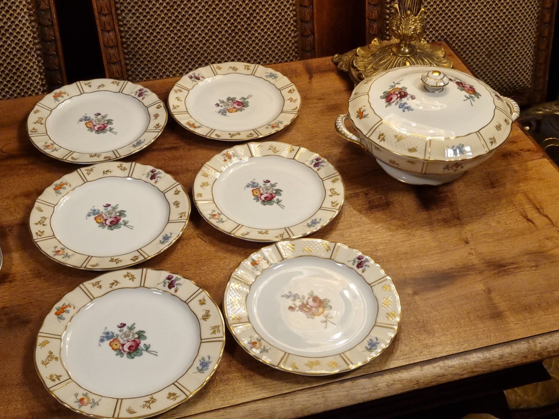Bernardaud Set di piatti: Antikes Bernardaud Limoges Service mit Terrine 7-tlg. – Usato da Scharnachtal venduto da devin03
