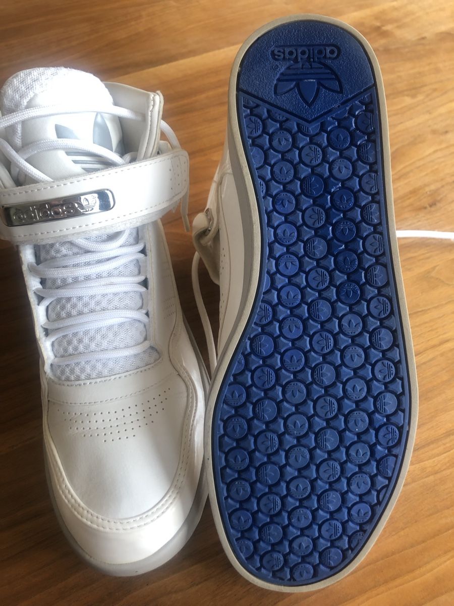 Adidas Scarpe da uomo: Men Adidas sneakers size 41 – Usato da Freienwil venduto da Nompumelelo 6