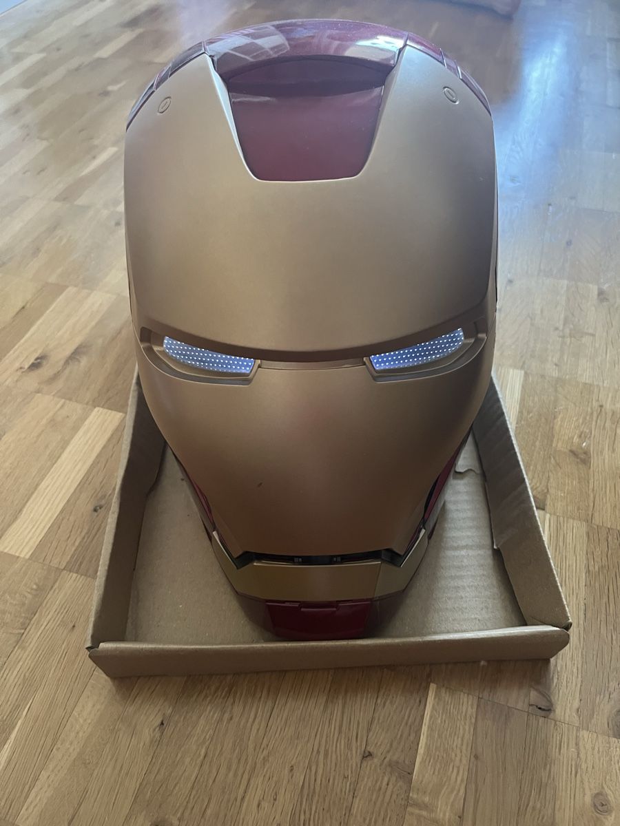 Marvel Figuren: Iron Man Helm mit LED – Gebraucht aus Pfaffhausen von Flocke_1