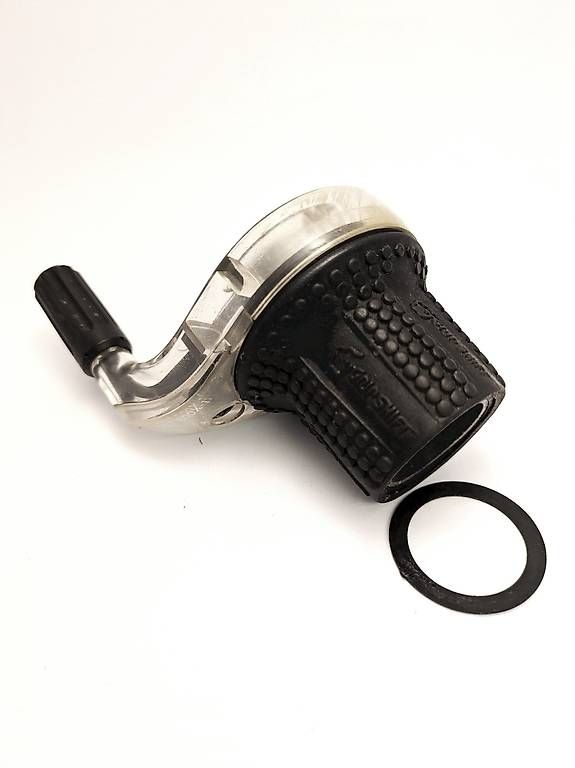 Pezzi di ricambio: Grip Shift SRT 800X Gauche - 3 vitesses – Usato da Renens VD venduto da CyclesLouise