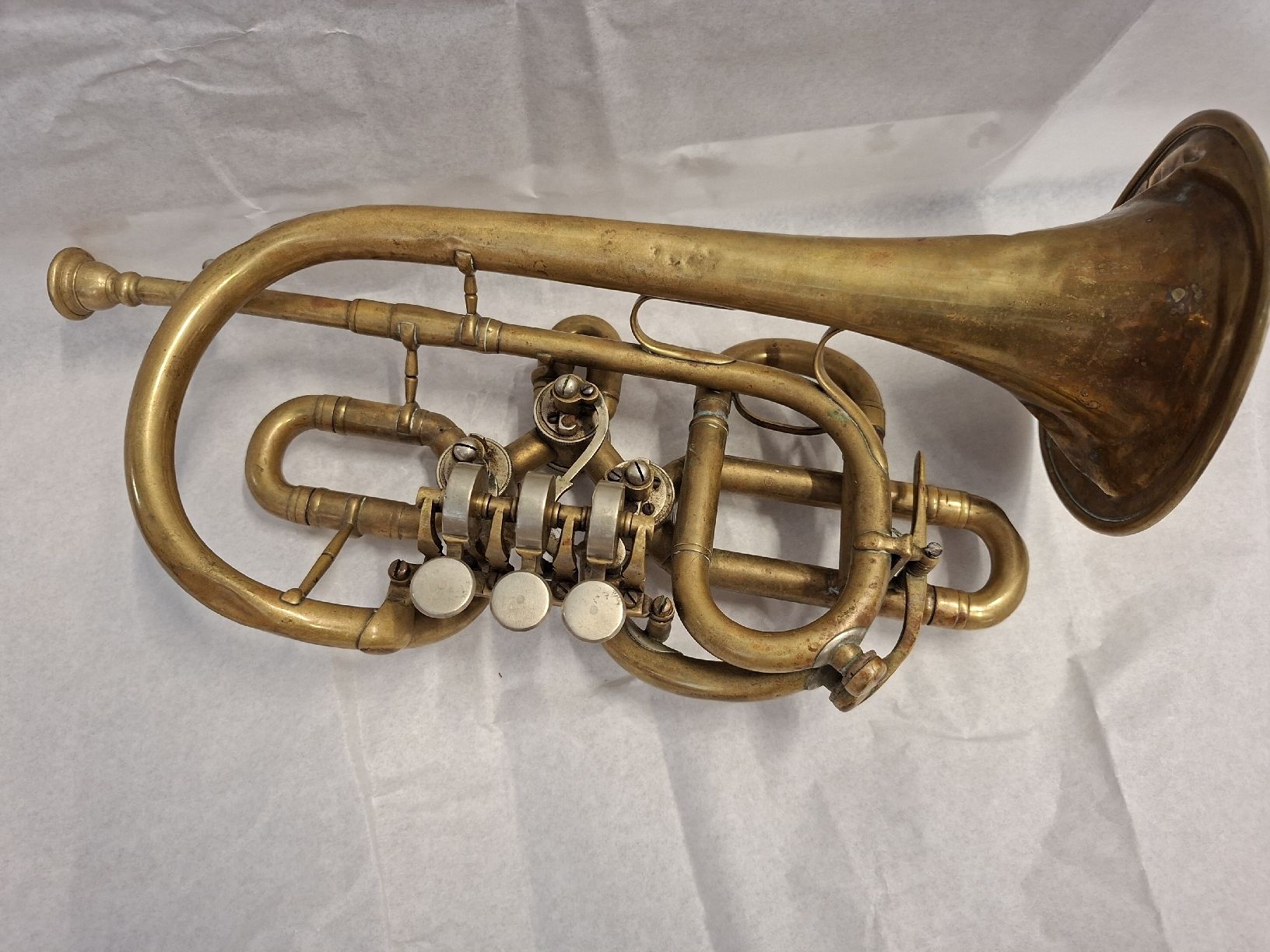 Strumenti musicali: Trompete Kornett Ventil 3 Ventile Messing antik  – Usato da Olten venduto da Mezopotamya 2