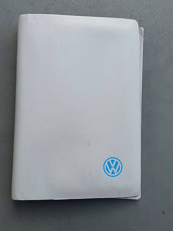 Koffer & Taschen: Servicemappe VW – Gebraucht aus Mels von Eventuell3