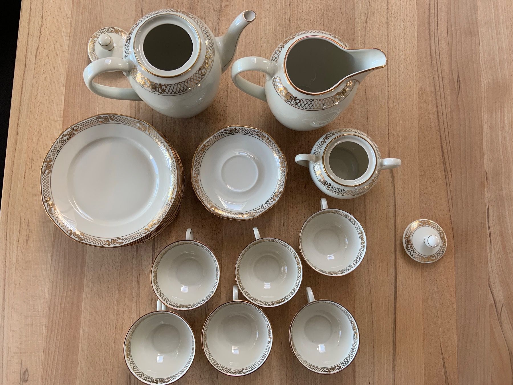 Set di piatti: Bavaria Porzellan Teeset – Usato da Ufhusen venduto da maxpayne93 1