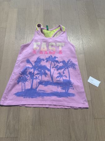 Benetton Top Gr. 128 Sommer Tanktop Lila mit Palmen Motiv