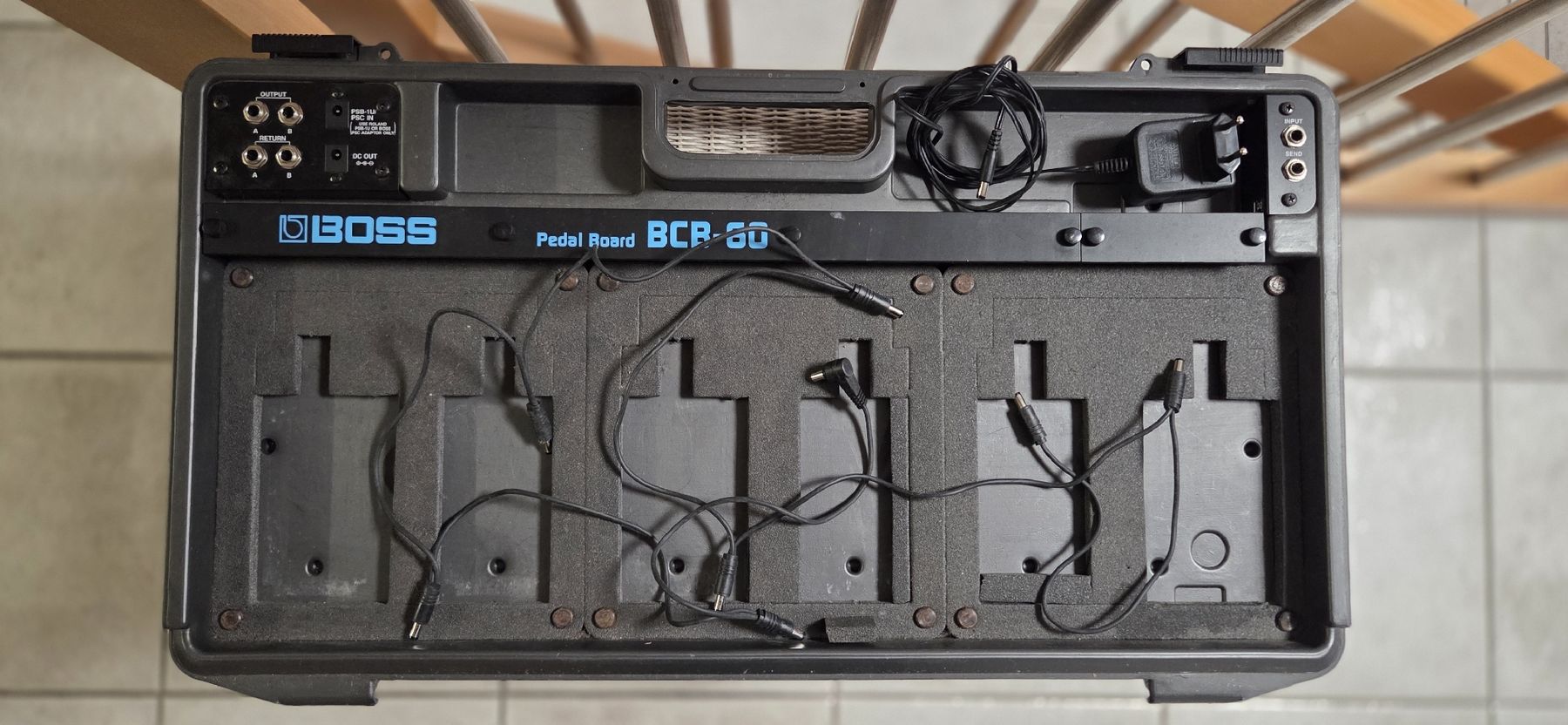 Boss Instruments de musique: Boss BCB-60 Pedalboard – D'occasion à Meikirch par livingpie 2